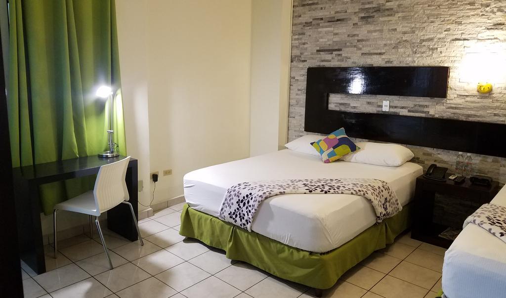 Villa Del Angel Hotel サンサルバドル エクステリア 写真
